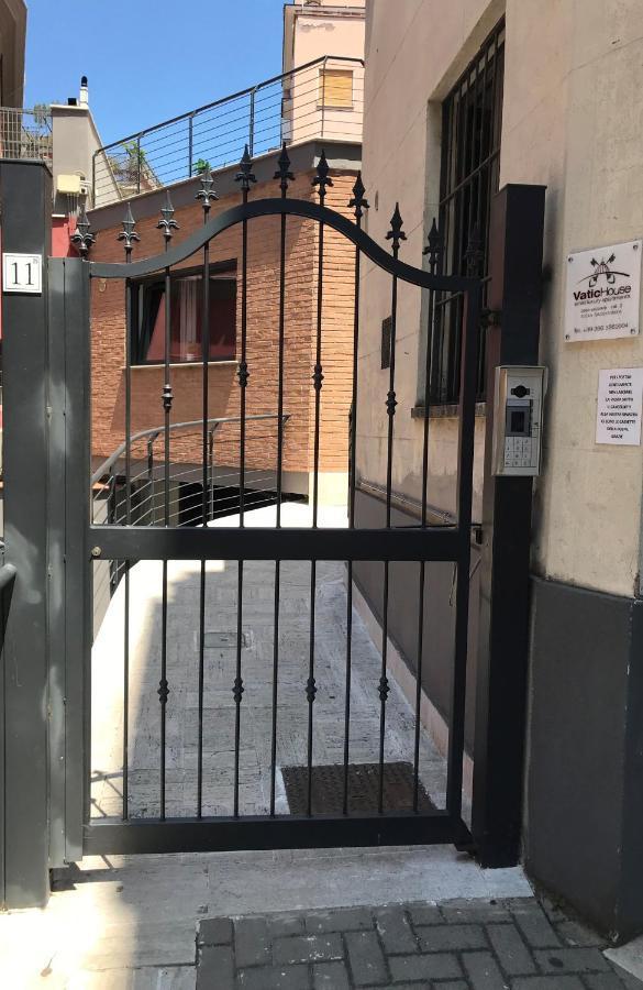 Vatichouse